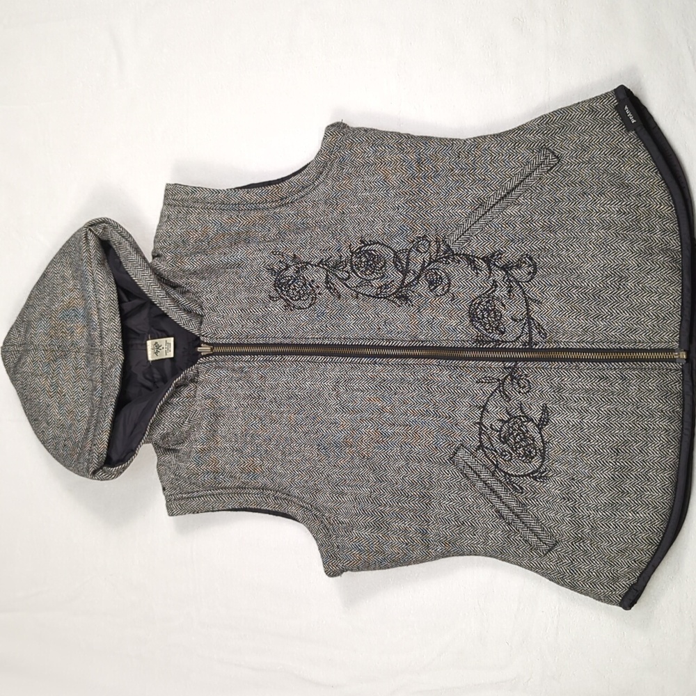 Prana Gray Hooded Quilted Vest with Floral Embroidery